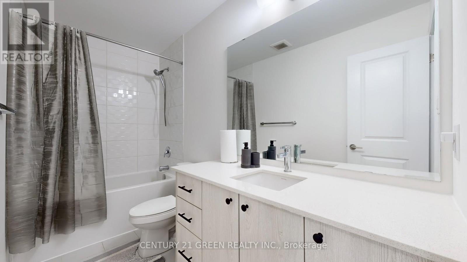 175 Blackbird Way, Hamilton, ON - Indoor Photo Showing Bathroom