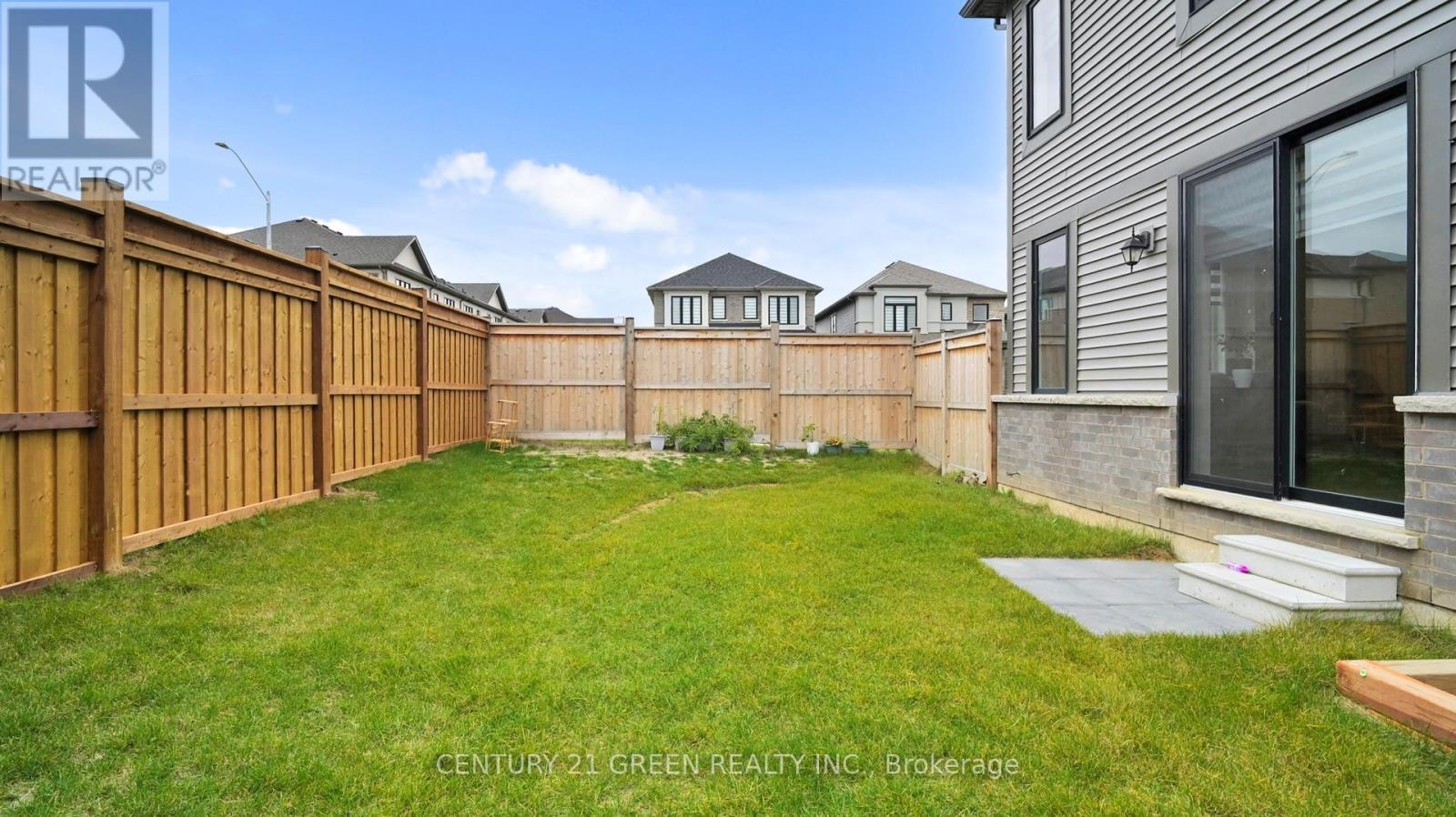 175 Blackbird Way, Hamilton, ON - Outdoor