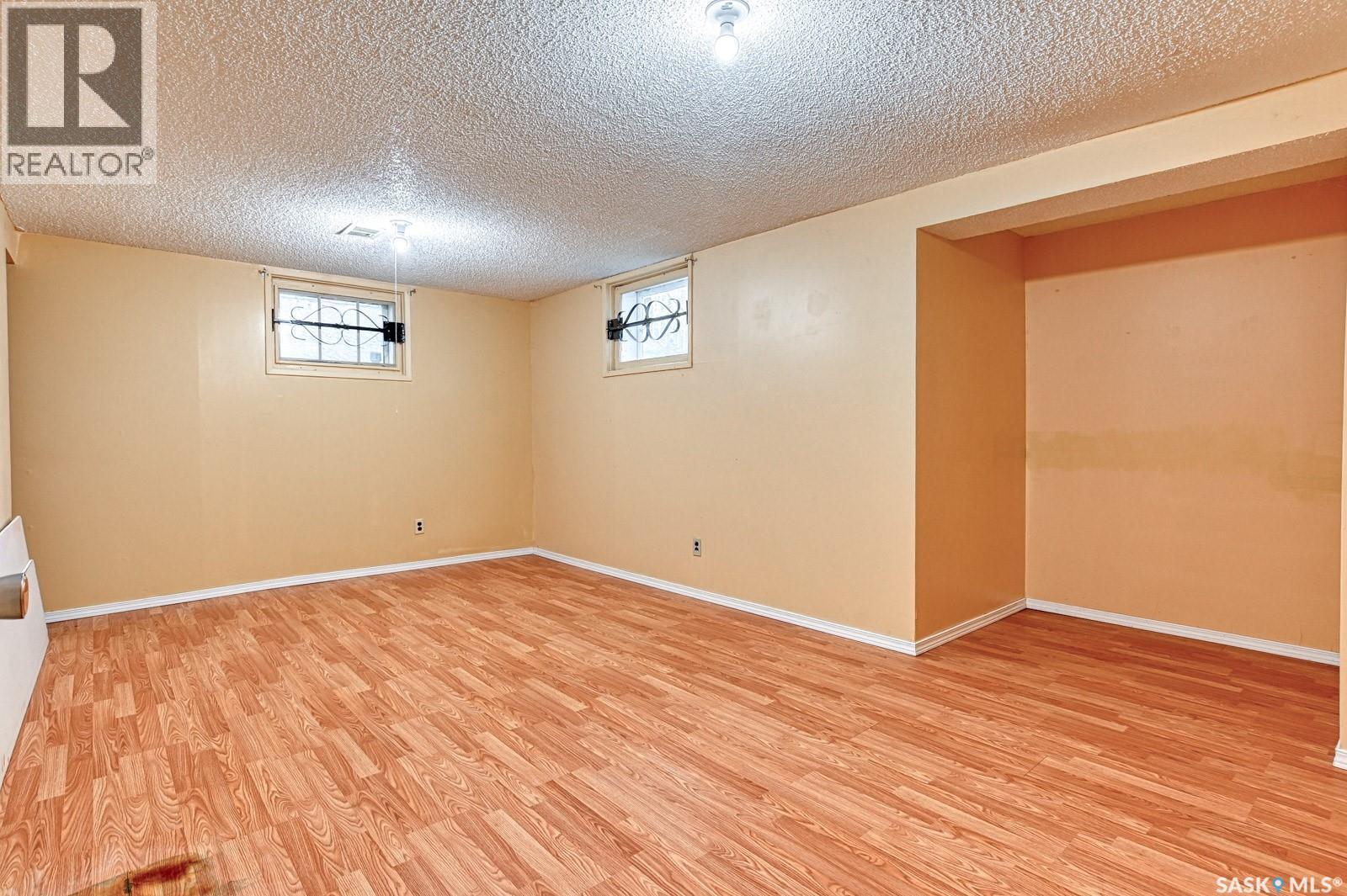 1343 Queen Street, Regina, SK - Indoor Photo Showing Other Room