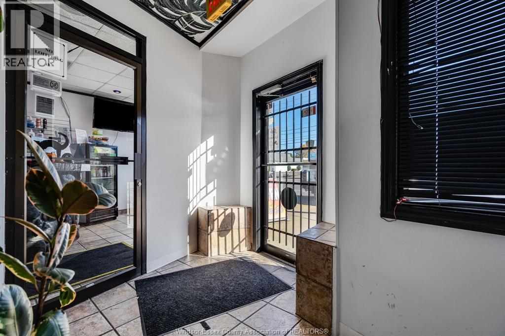 4756 Tecumseh Road, Windsor, ON