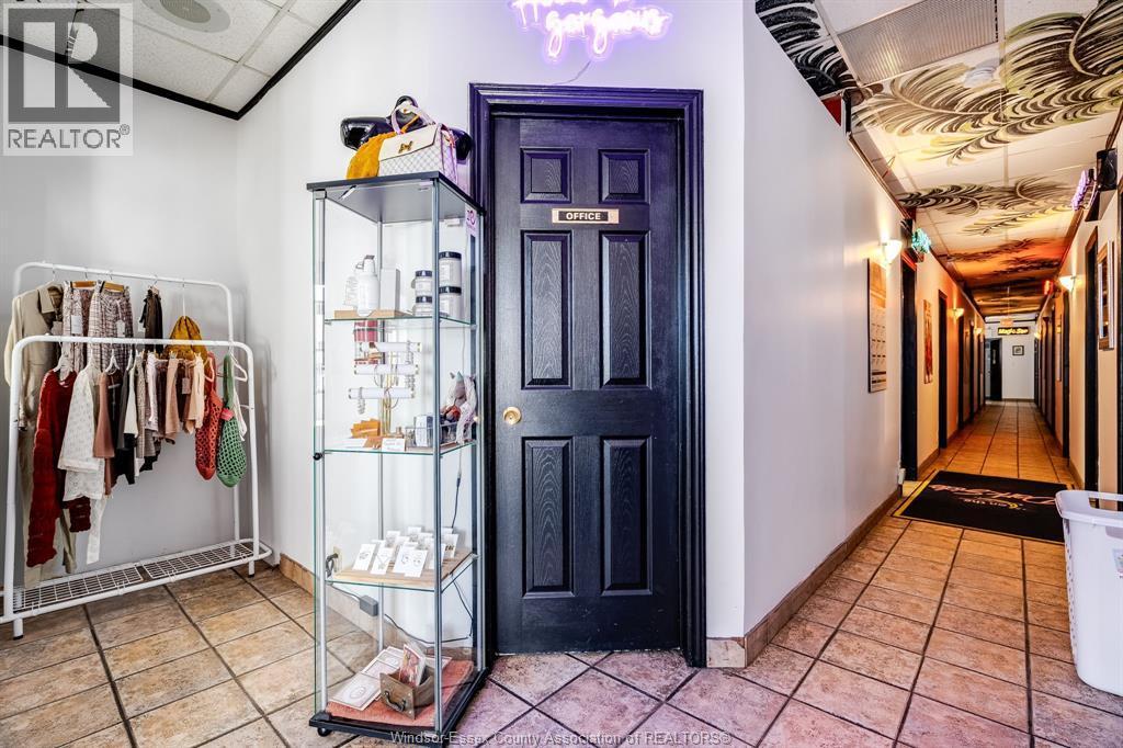 4756 Tecumseh Road, Windsor, ON