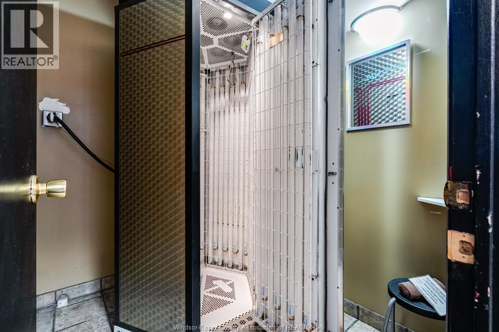 4756 Tecumseh Road, Windsor, ON