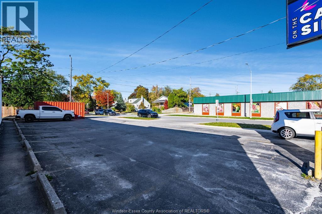 4756 Tecumseh Road, Windsor, ON