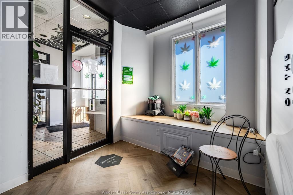 4756 Tecumseh Road, Windsor, ON