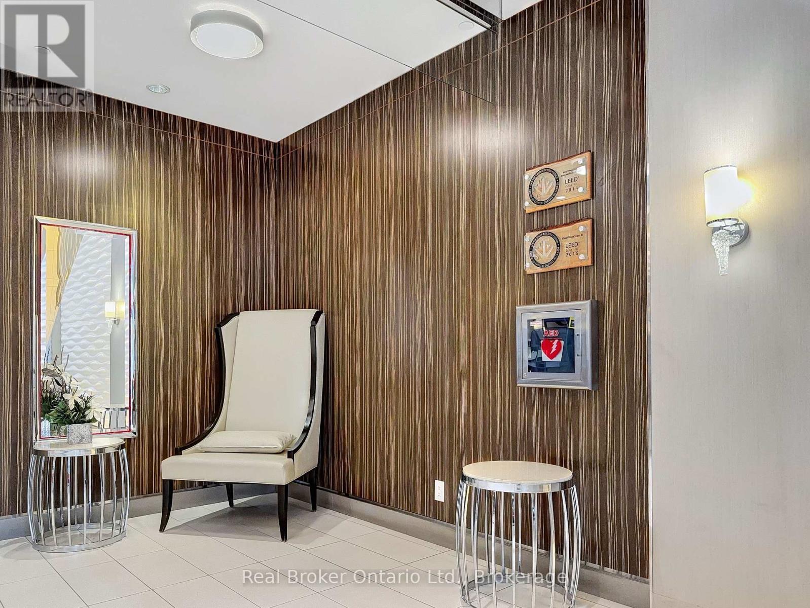 1724 - 2 Eva Road, Toronto (Etobicoke West Mall), ON - Indoor Photo Showing Other Room