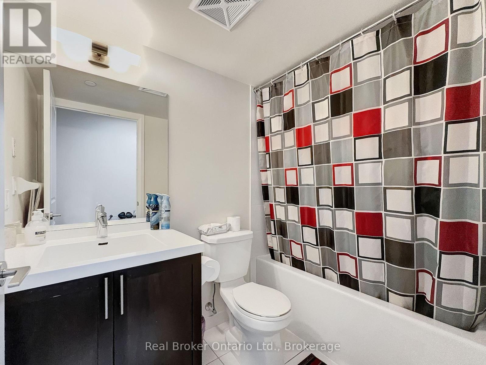 1724 - 2 Eva Road, Toronto (Etobicoke West Mall), ON - Indoor Photo Showing Bathroom