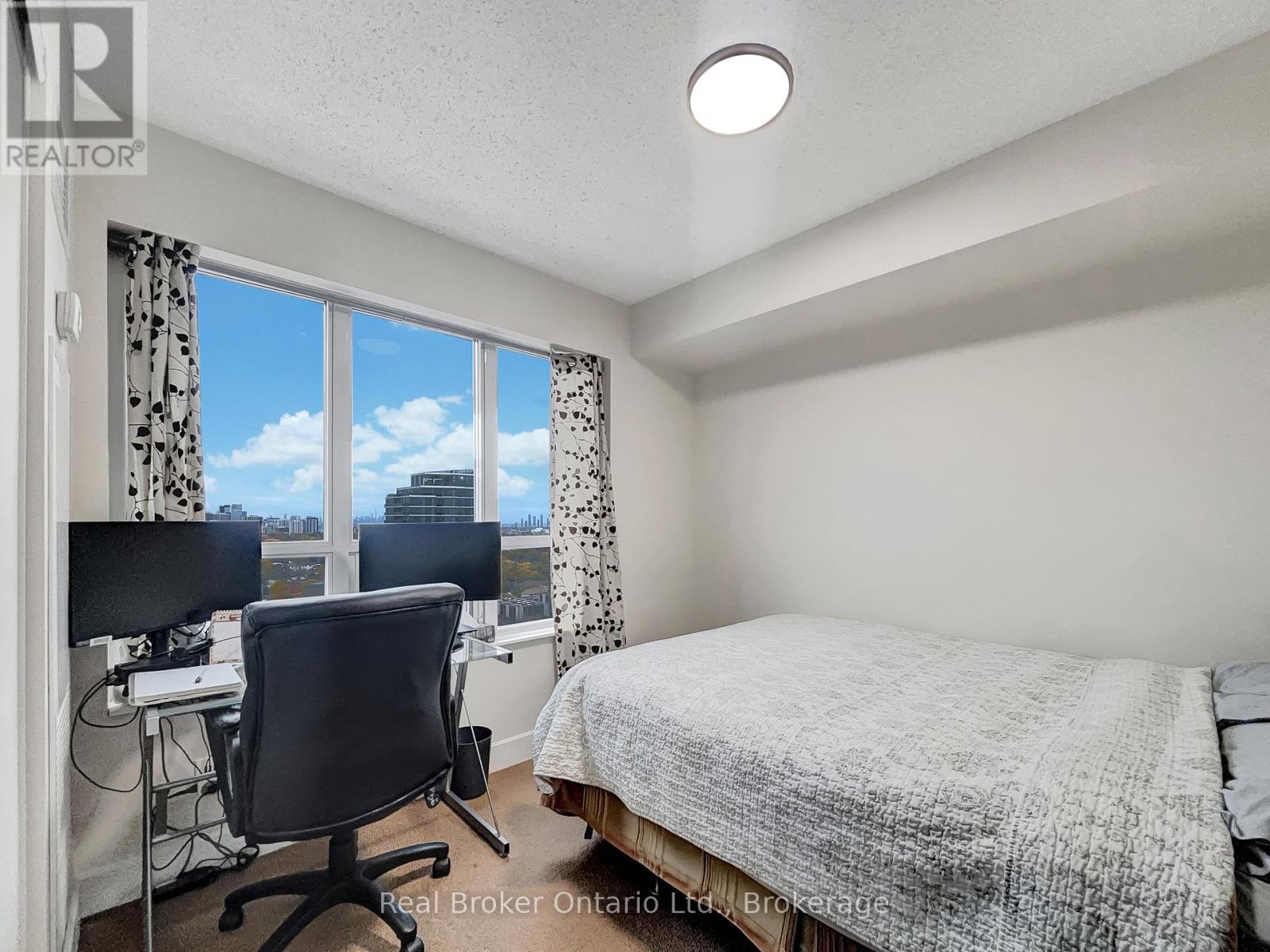 1724 - 2 Eva Road, Toronto (Etobicoke West Mall), ON - Indoor Photo Showing Bedroom
