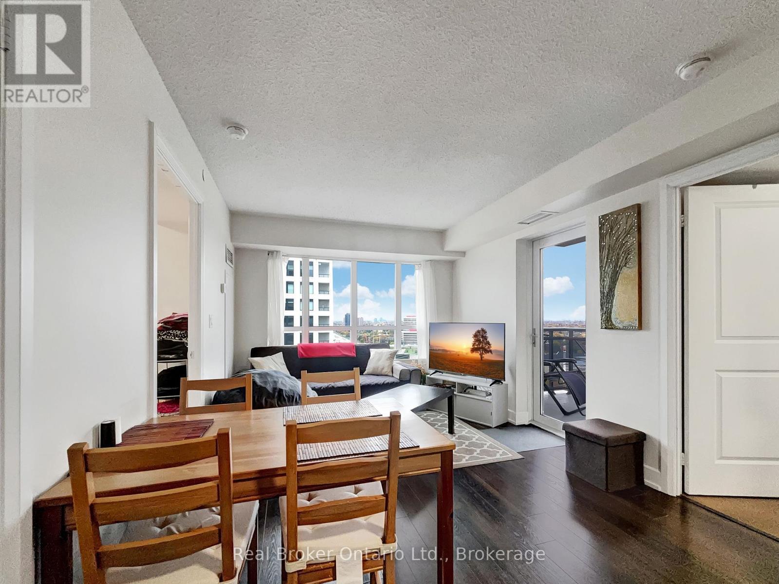 1724 - 2 Eva Road, Toronto (Etobicoke West Mall), ON - Indoor