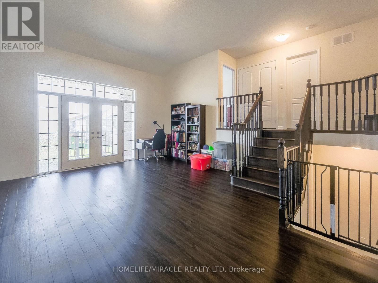 48 Esther Crescent, Thorold, ON - Indoor Photo Showing Other Room