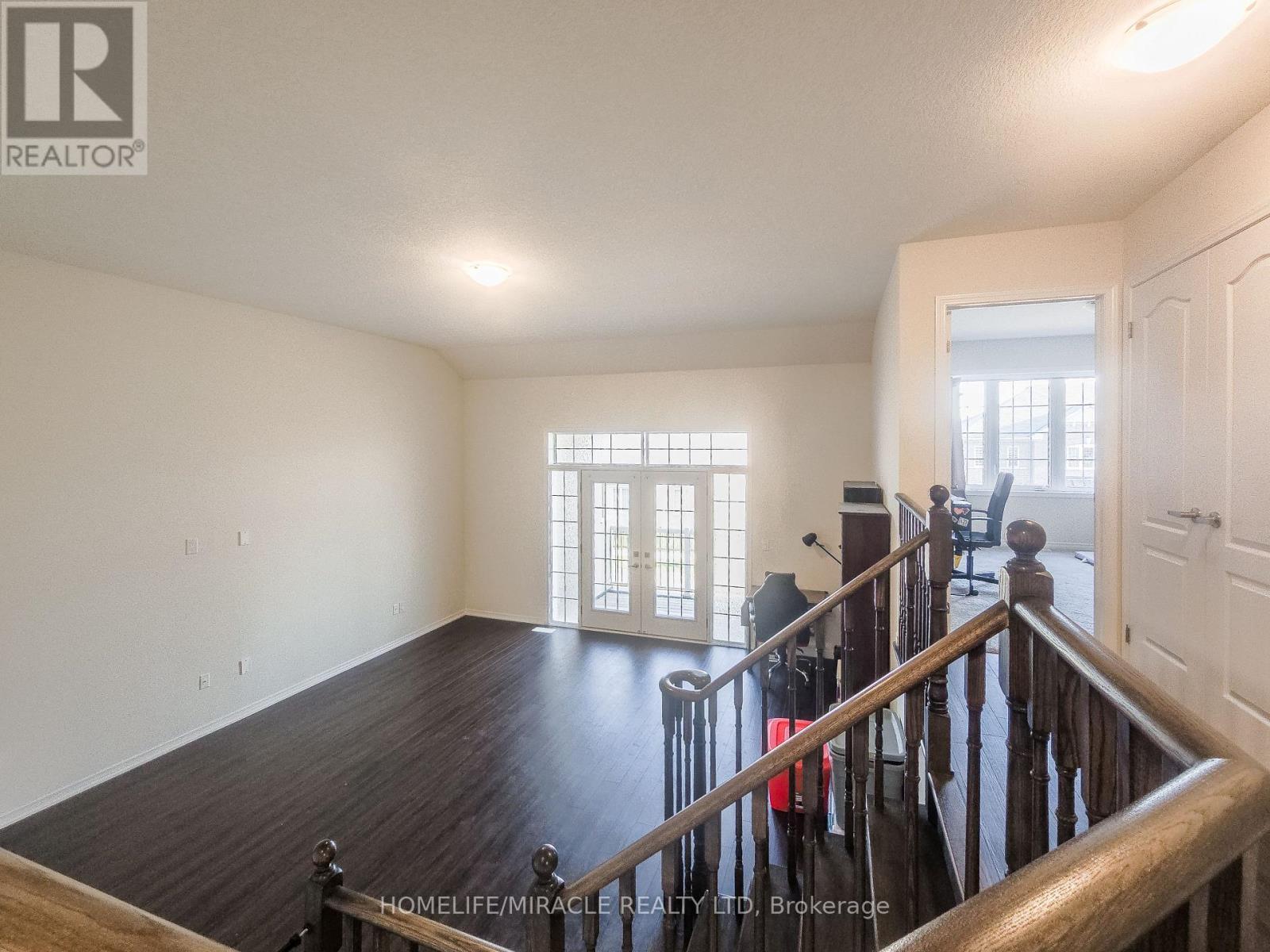 48 Esther Crescent, Thorold, ON - Indoor Photo Showing Other Room