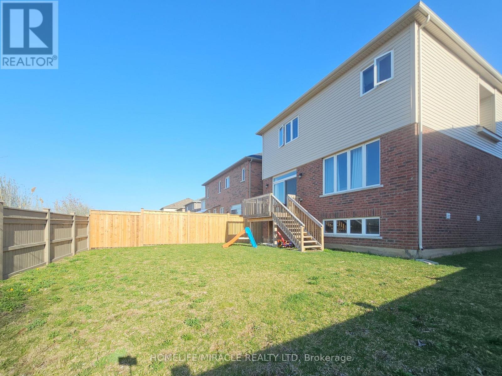 48 Esther Crescent, Thorold, ON - Outdoor