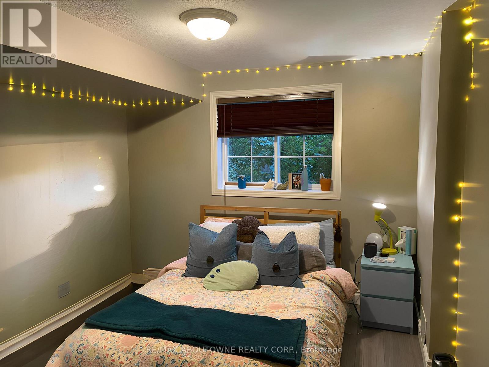 Bsmt - 53 Boulder Crescent, Guelph, ON - Indoor Photo Showing Bedroom