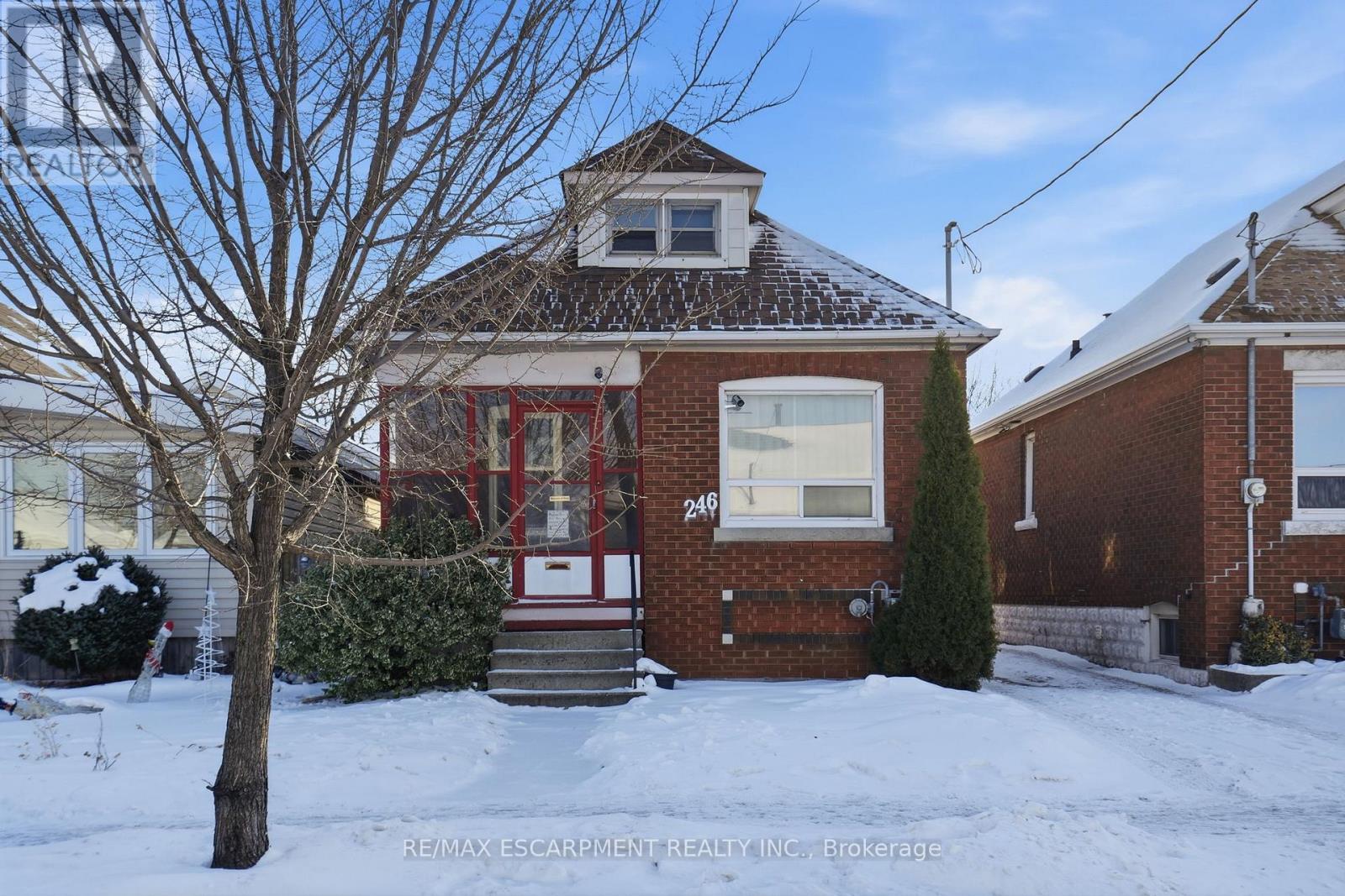 246 Cope Street, Hamilton, ON - Outdoor
