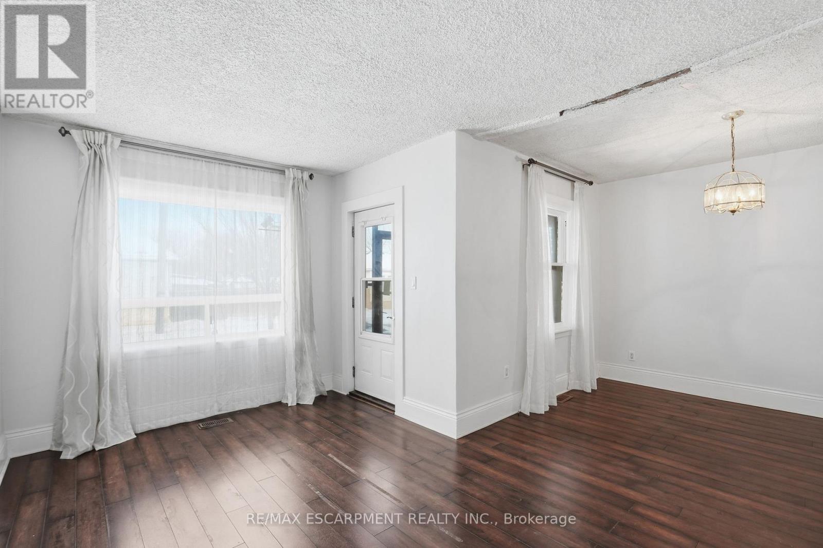 246 Cope Street, Hamilton, ON - Indoor Photo Showing Other Room