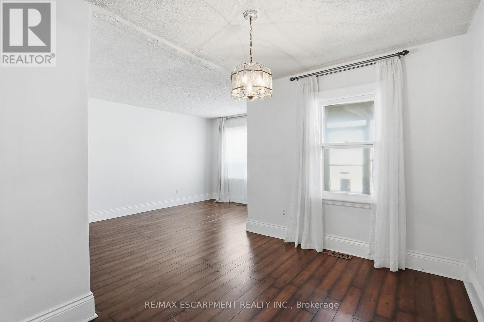 246 Cope Street, Hamilton, ON - Indoor Photo Showing Other Room