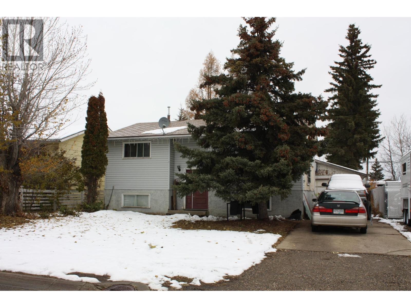 8232 98 Avenue, Fort St. John, BC - Outdoor