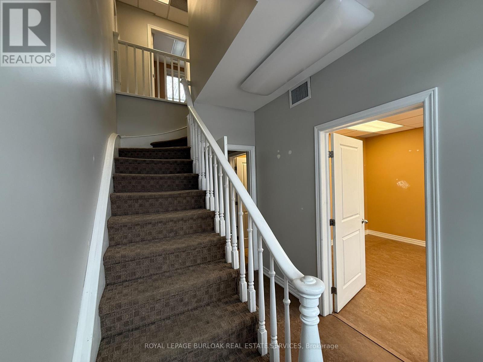 446 Plains Road E, Burlington, ON