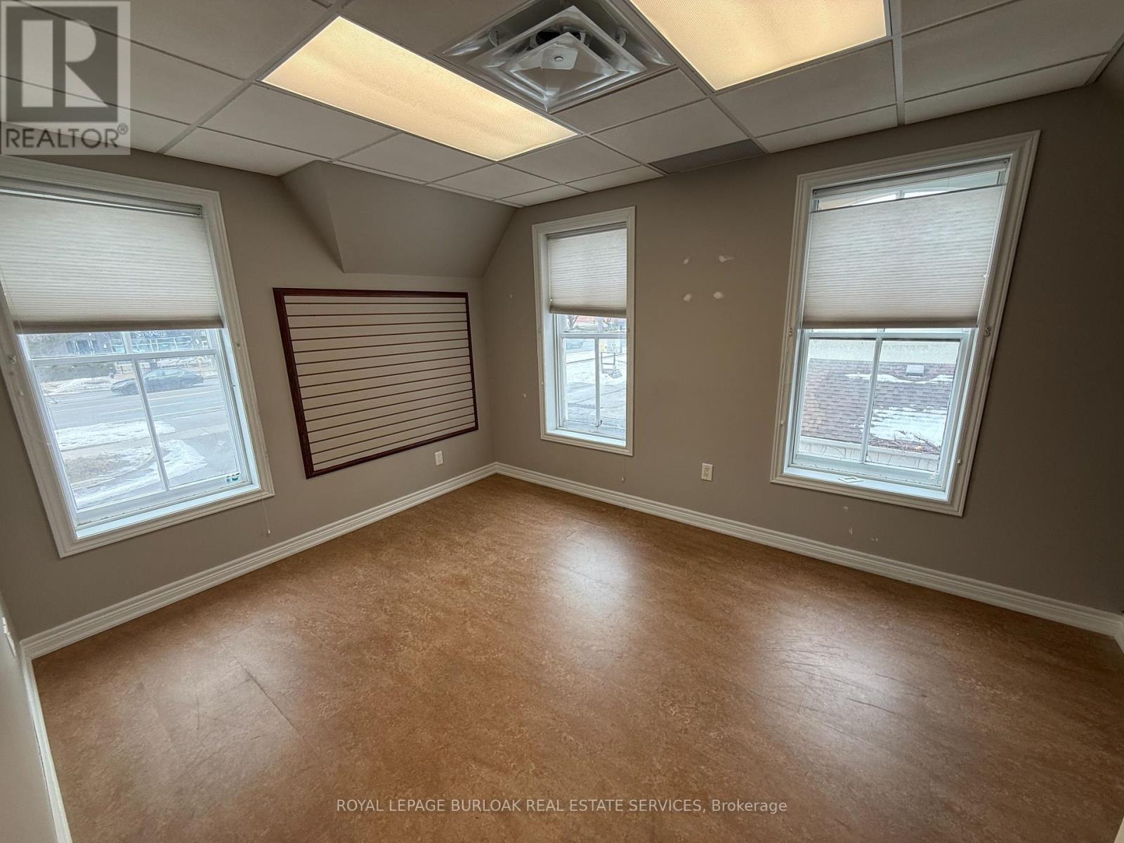 446 Plains Road E, Burlington, ON