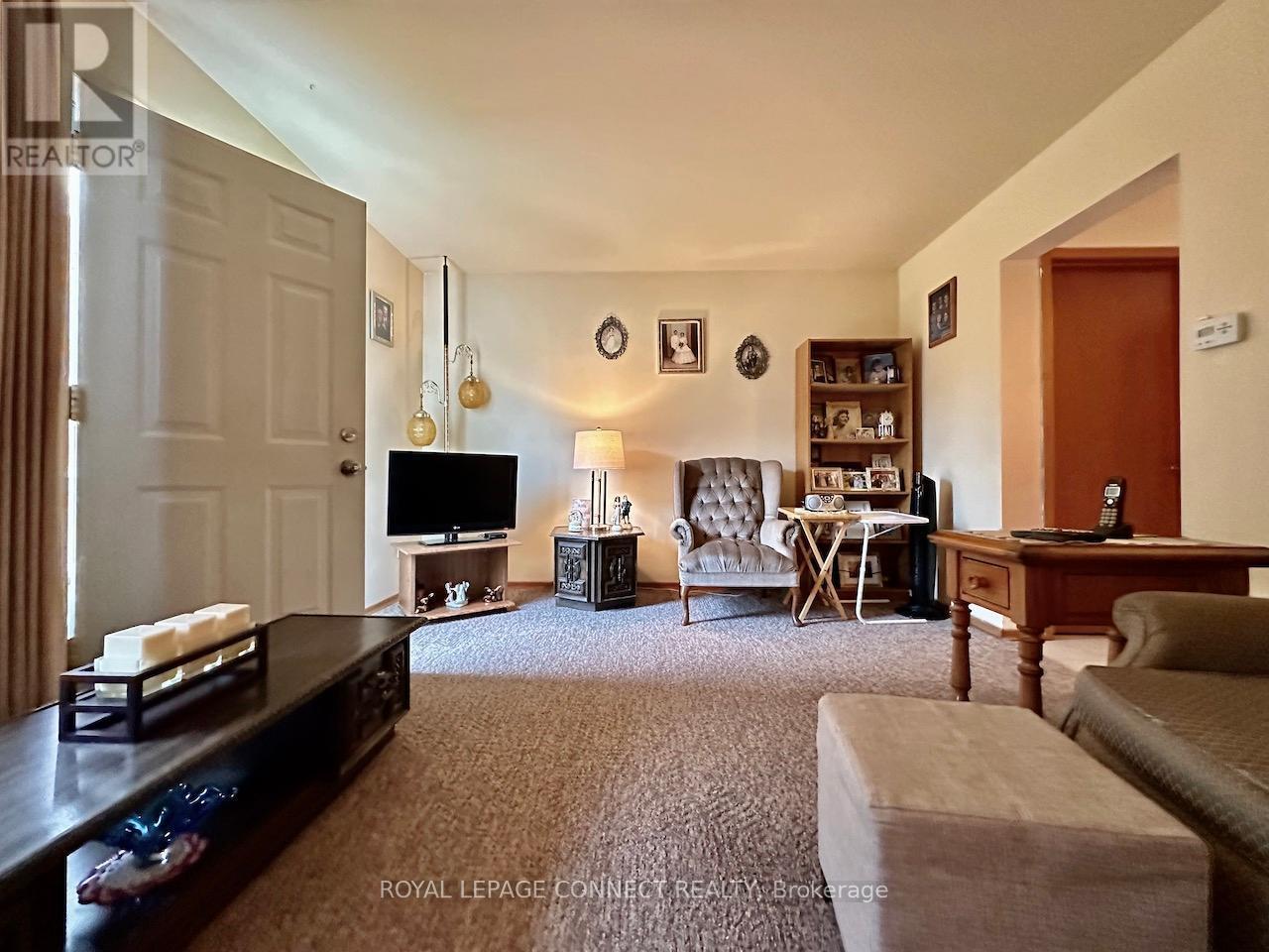 35 Orchard Place, Chatham-Kent, ON - Indoor