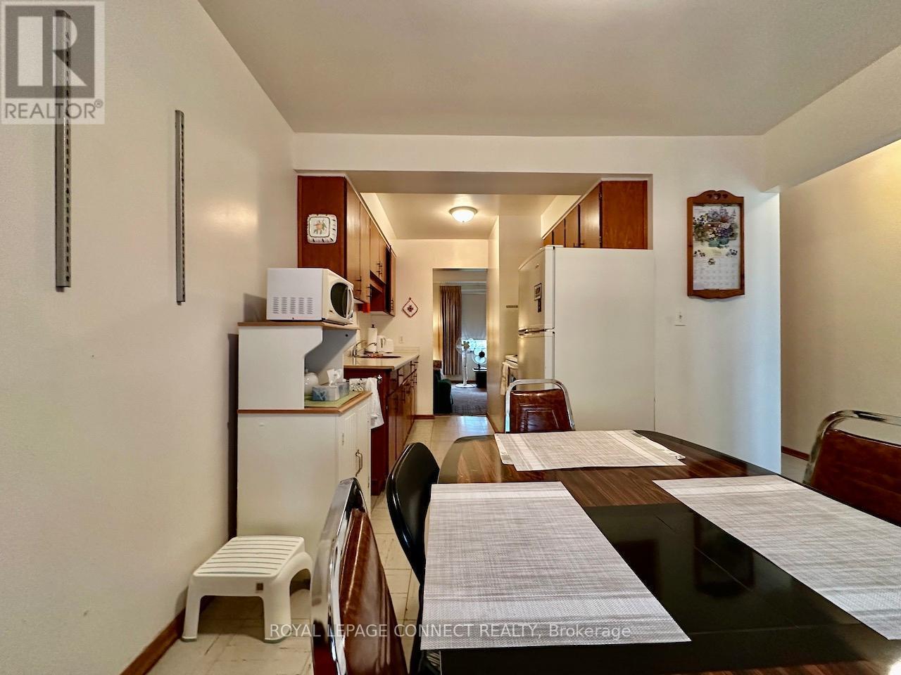 35 Orchard Place, Chatham-Kent, ON - Indoor Photo Showing Dining Room
