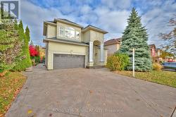 23 MOORLAND CRESCENT Hamilton (Meadowlands), ON L9K 1N6