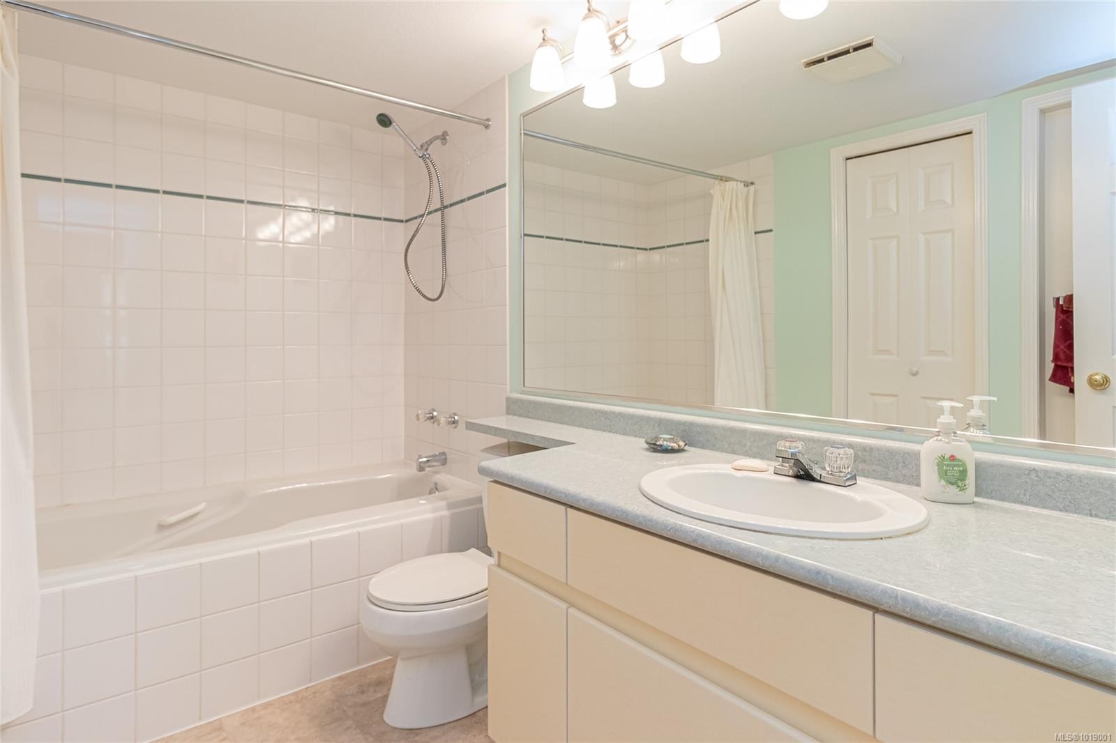 8-310 Pym St North, Parksville, BC