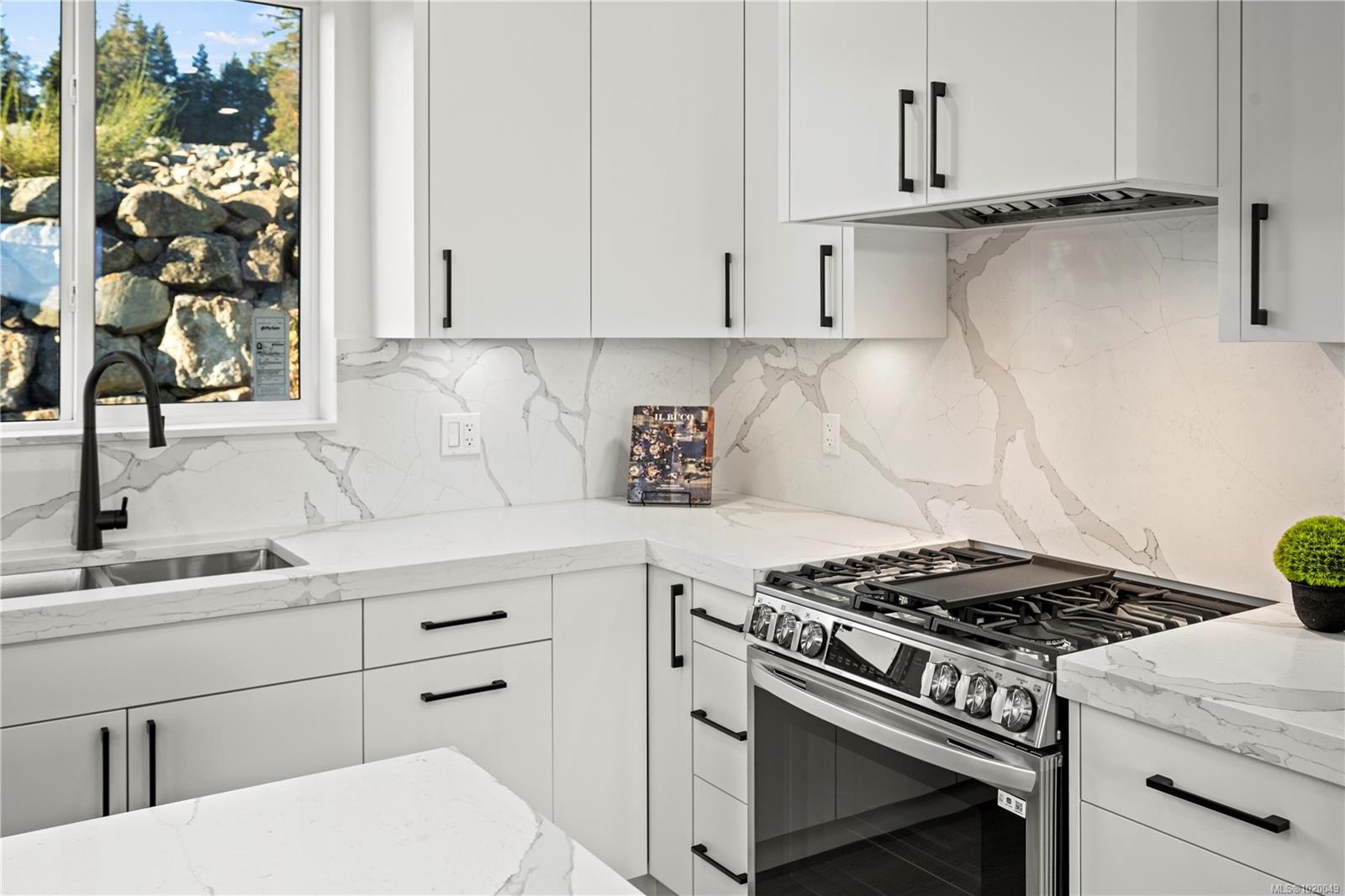 2310 Hudson Terr, Sooke, BC