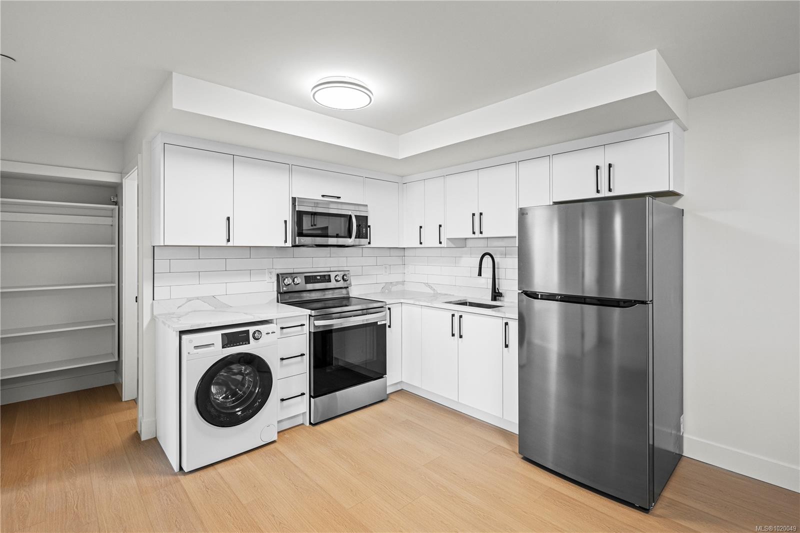 2310 Hudson Terr, Sooke, BC