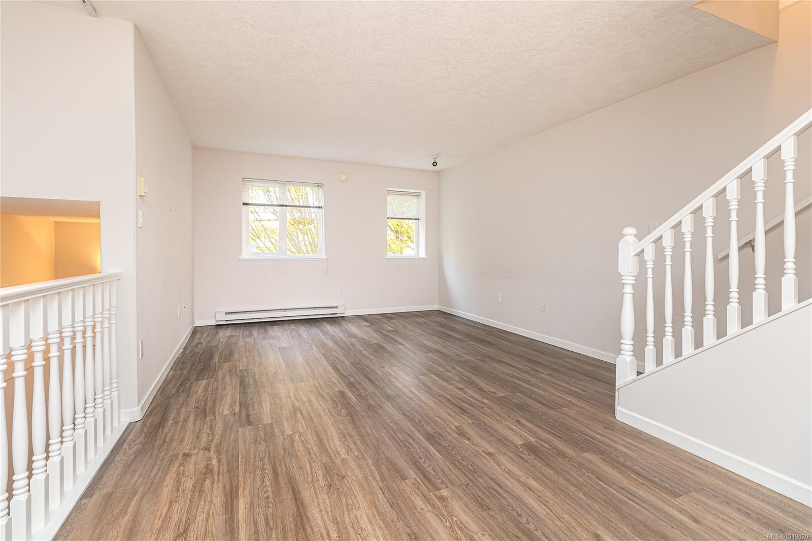 13-1043 Caledonia Ave, Victoria, BC