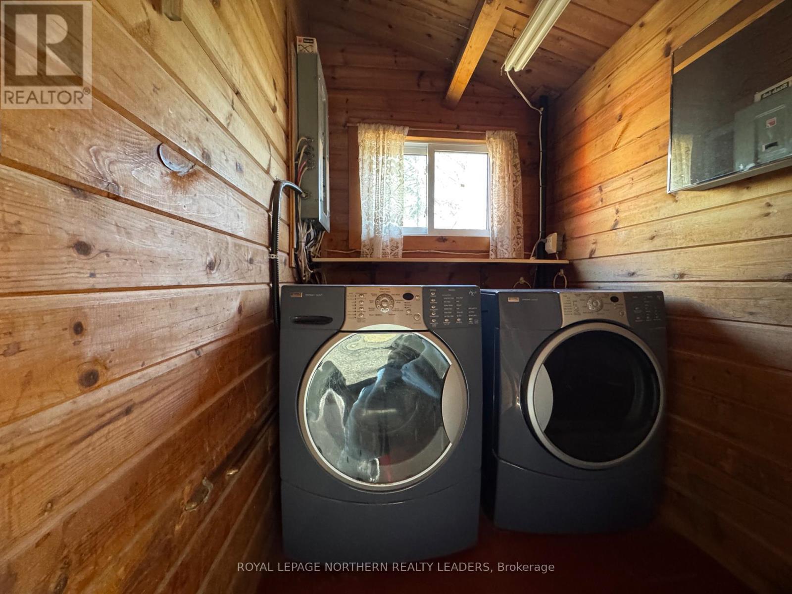 Lot 25 Munro Twp, Black River-Matheson (Matheson), ON - Indoor Photo Showing Laundry Room