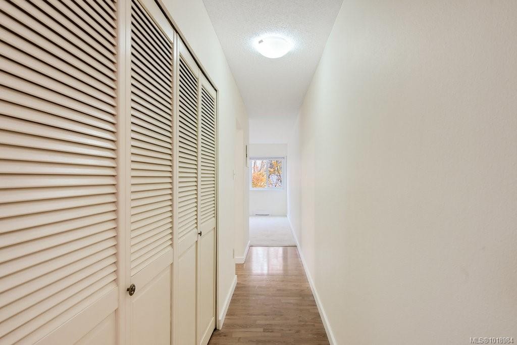 302-1039 Linden Ave, Victoria, BC - Indoor Photo Showing Other Room