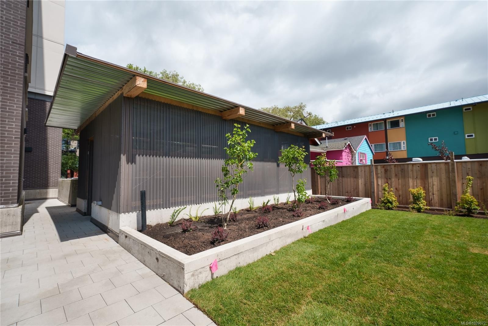 209-629 Speed Ave, Victoria, BC - Outdoor