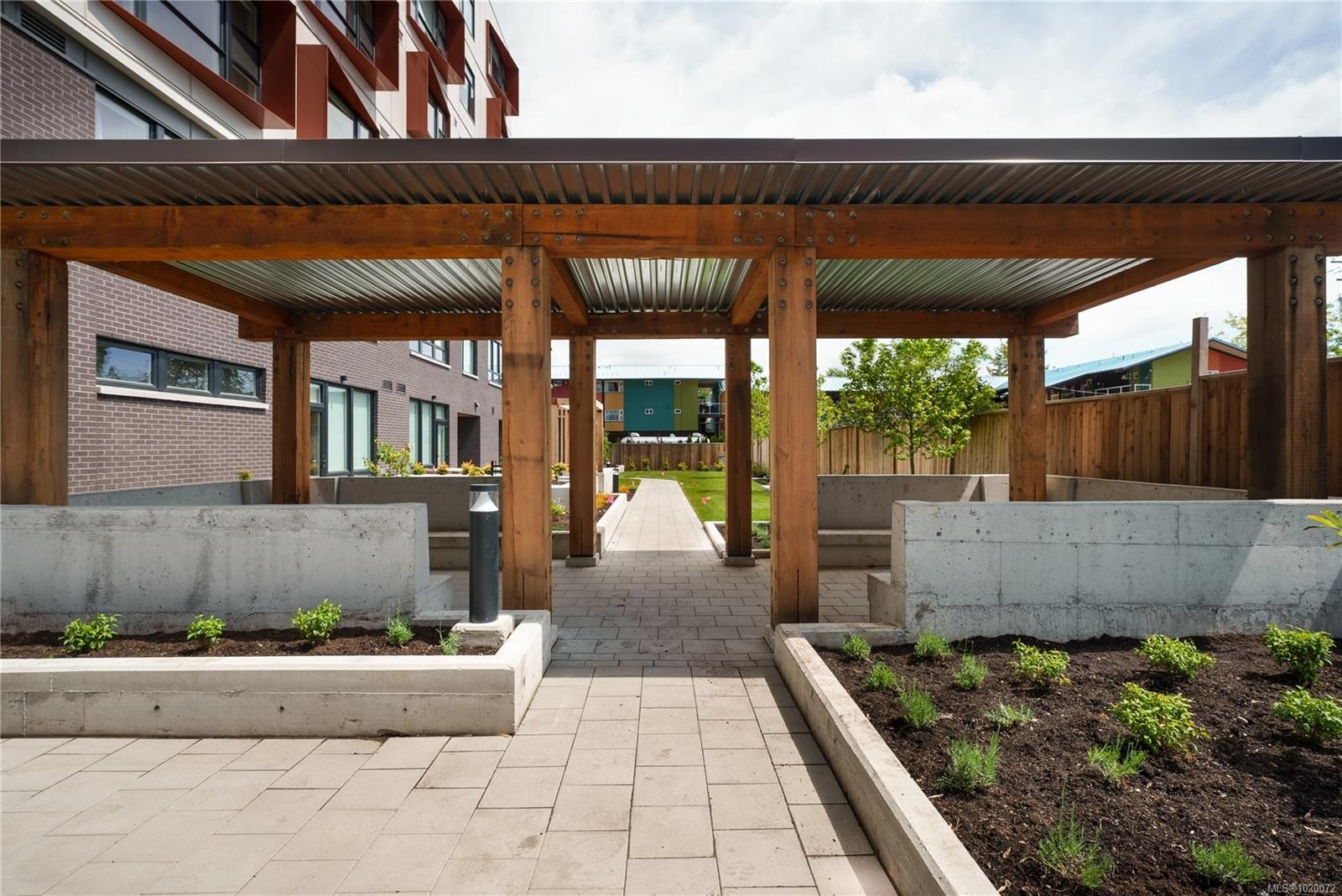 209-629 Speed Ave, Victoria, BC - Outdoor