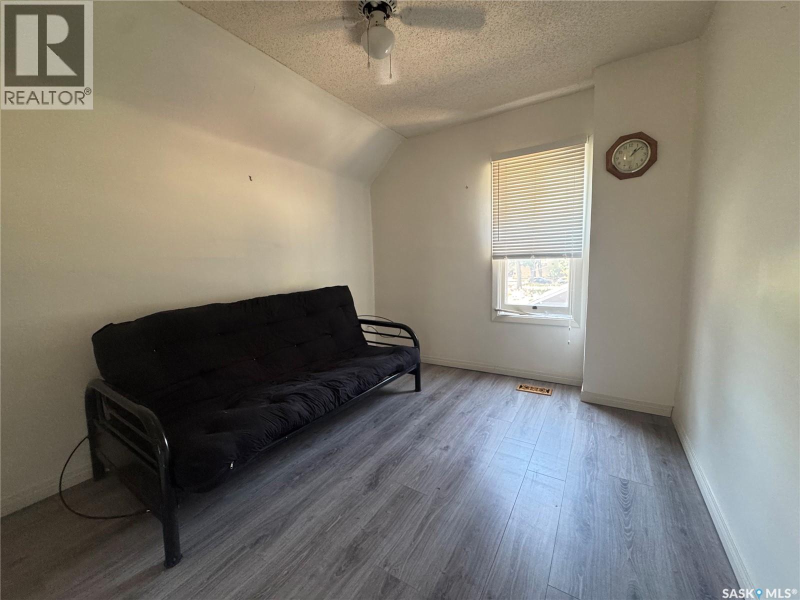 1328 Retallack Street, Regina, SK - Indoor