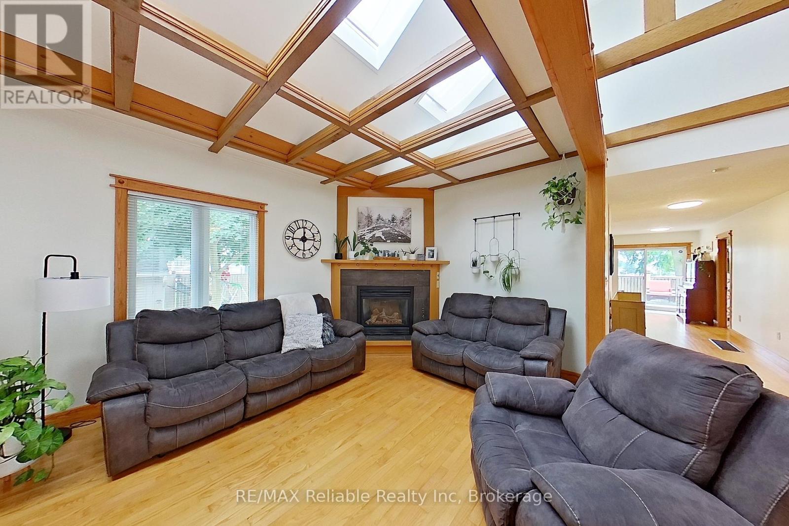 212 James Street, Central Huron (Clinton), ON - Indoor Photo Showing Living Room With Fireplace