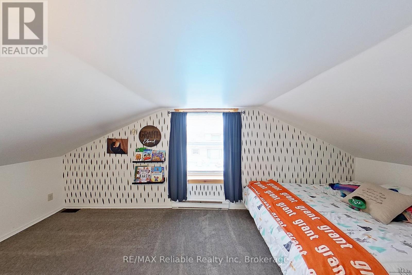 212 James Street, Central Huron (Clinton), ON - Indoor Photo Showing Bedroom