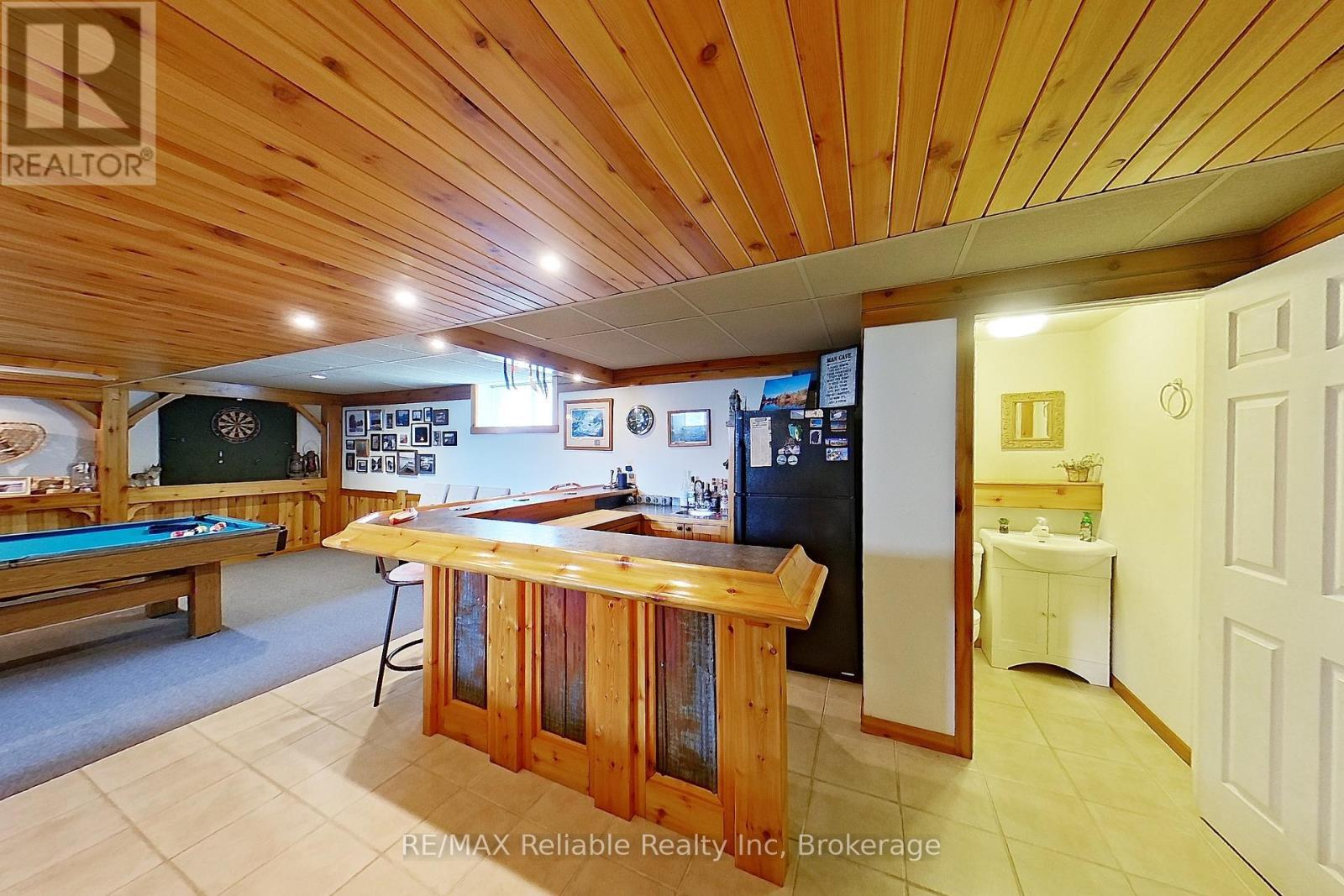 212 James Street, Central Huron (Clinton), ON - Indoor