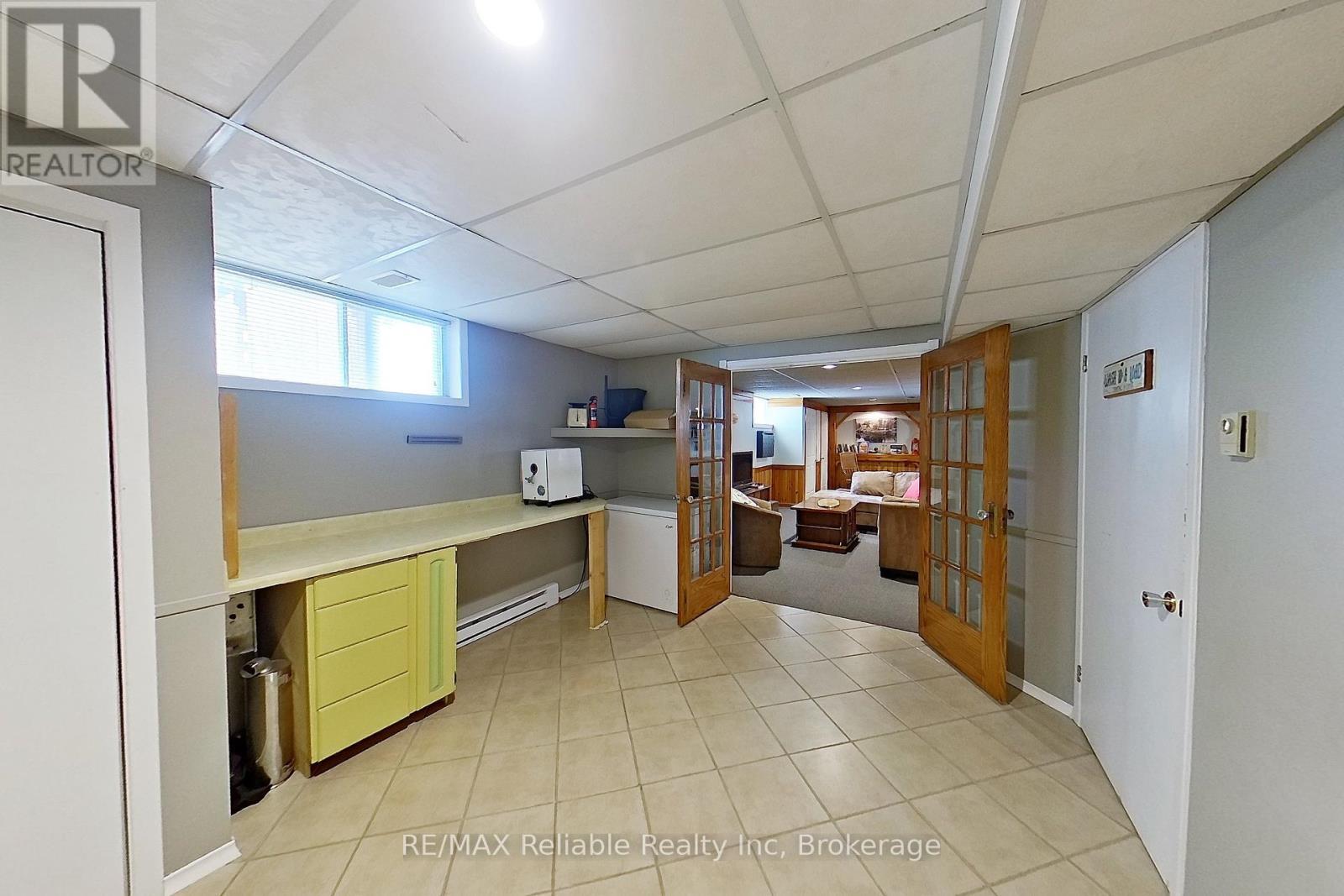 212 James Street, Central Huron (Clinton), ON - Indoor