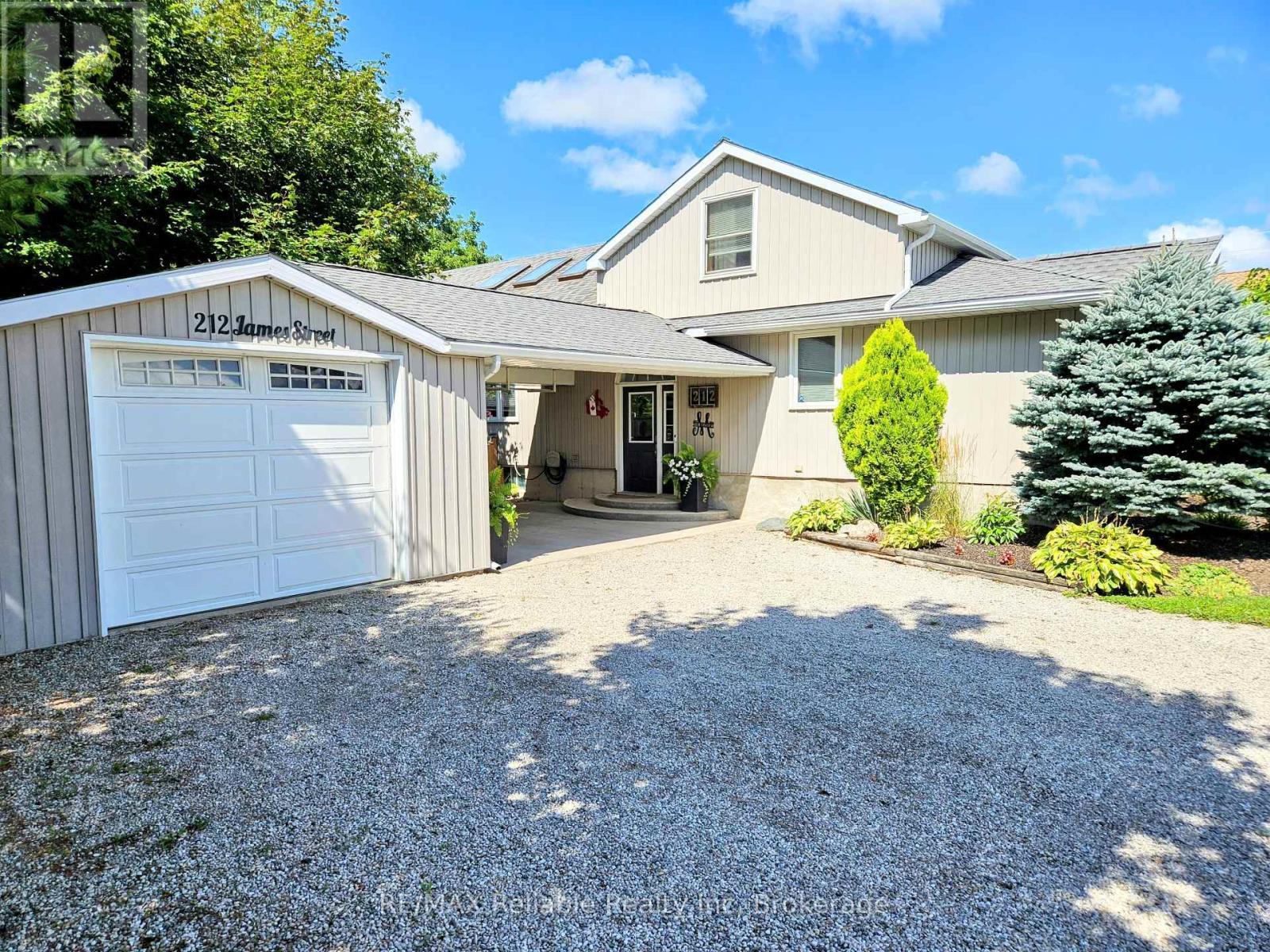 212 James Street, Central Huron (Clinton), ON - Outdoor