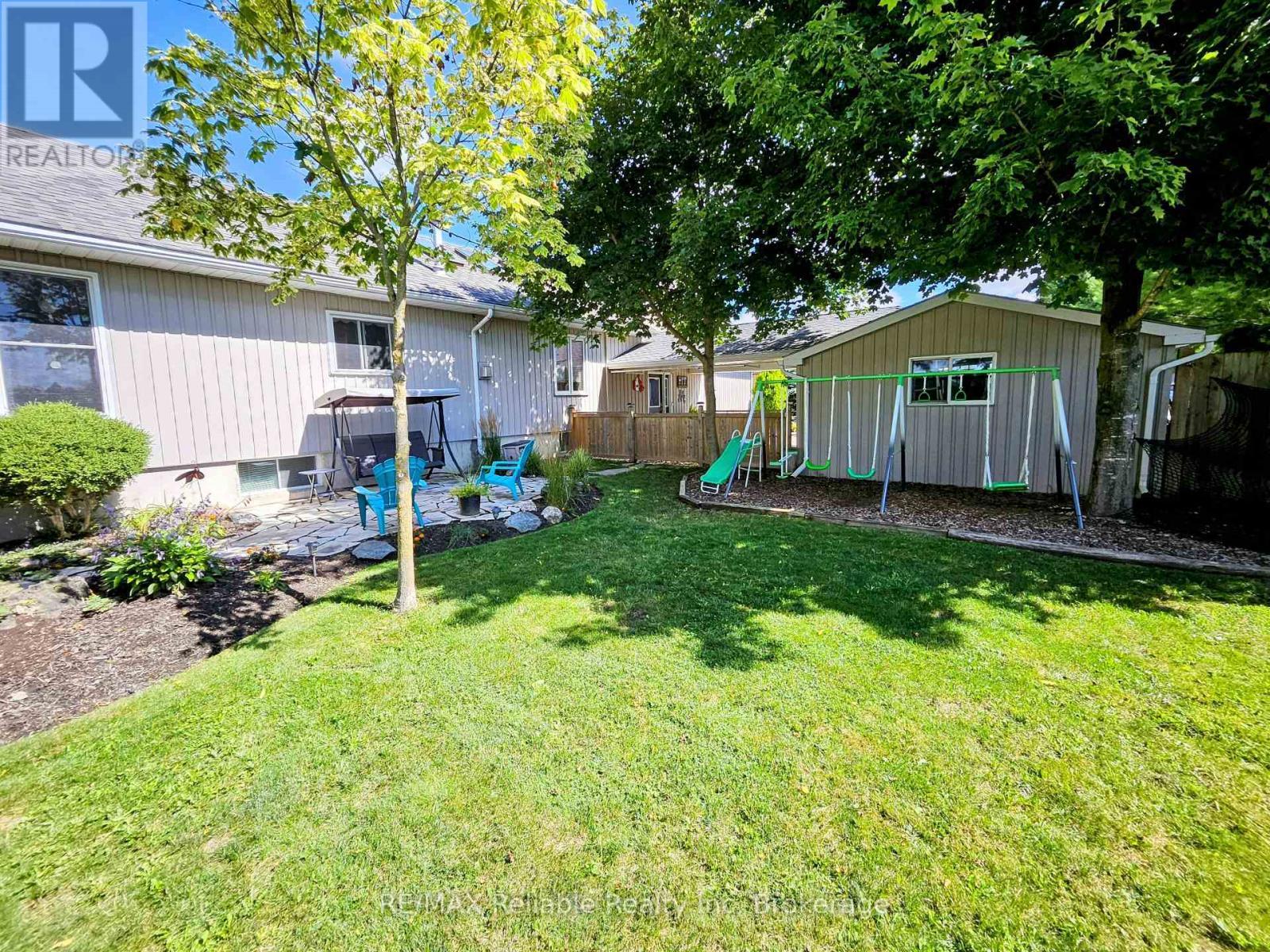 212 James Street, Central Huron (Clinton), ON - Outdoor