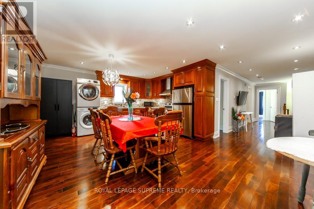 529 Rogers Road, Toronto, ON - Indoor Photo Showing Dining Room