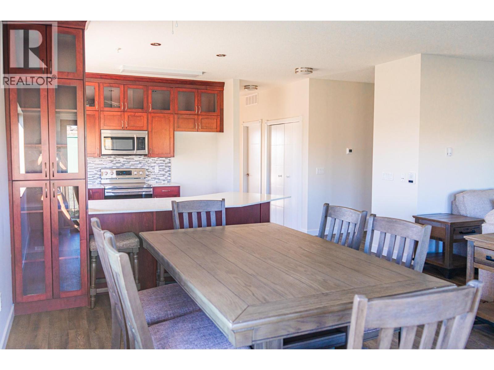 2032 86 Avenue Unit# 1202, Dawson Creek, BC - Indoor Photo Showing Dining Room