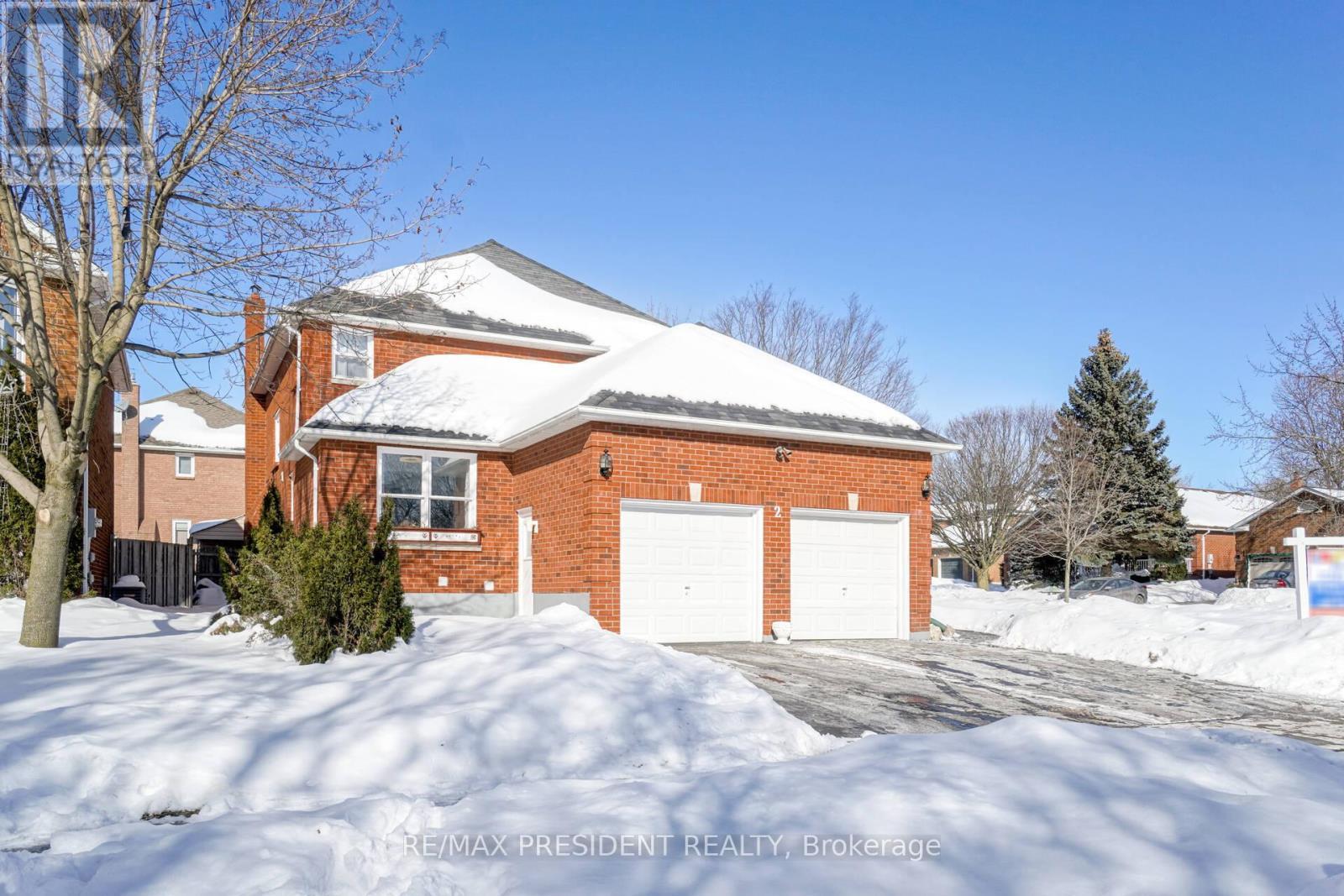 2 White Cliffe Drive, Clarington, ON - Outdoor