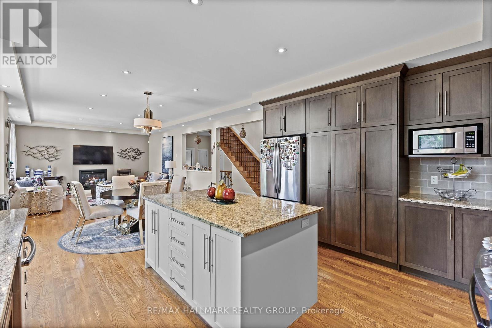 2266 Prospect Avenue, Ottawa, ON - Indoor Photo Showing Kitchen