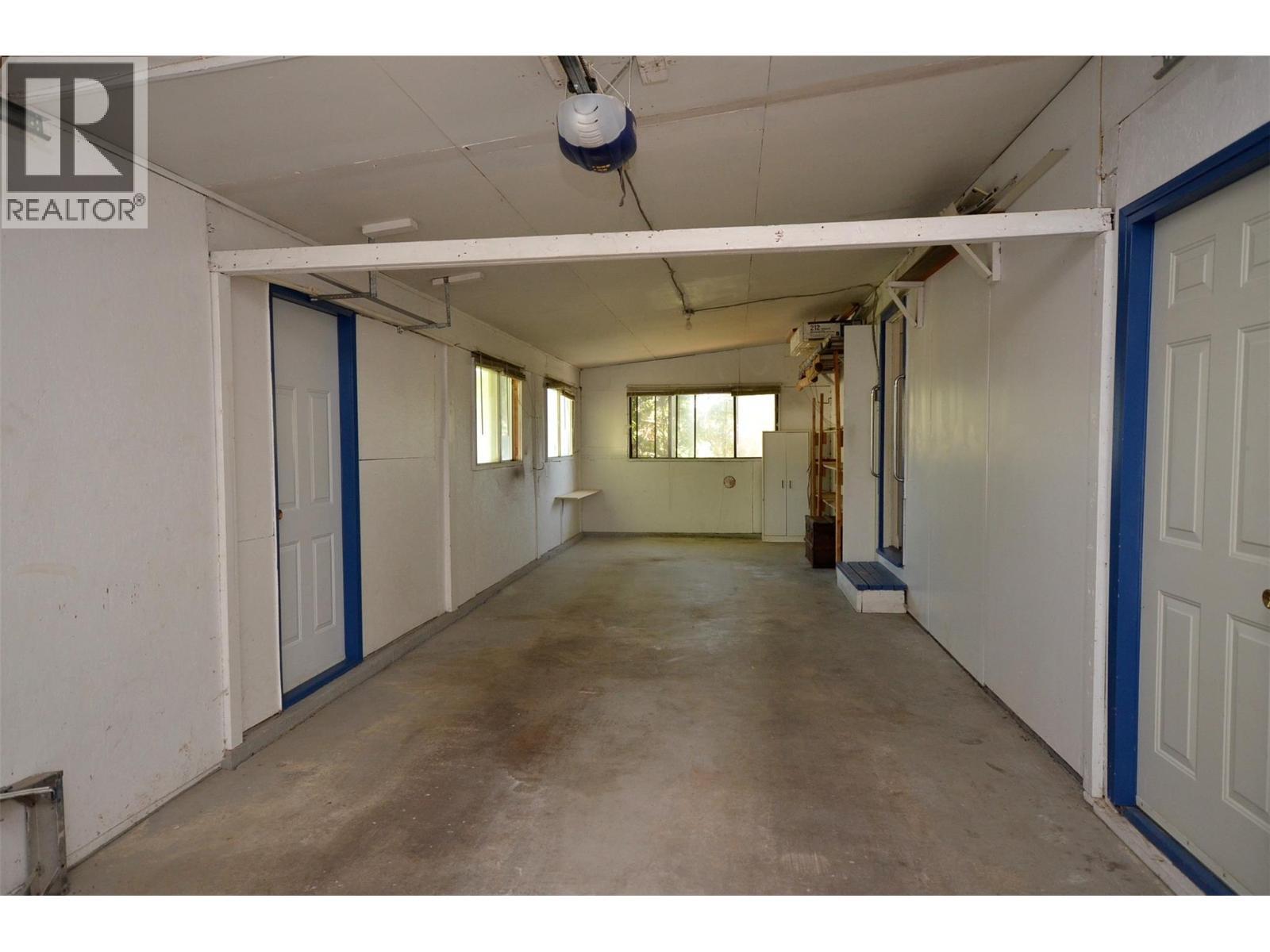 Bright and clean - 6609 Southwind Road, Vernon, BC - Indoor