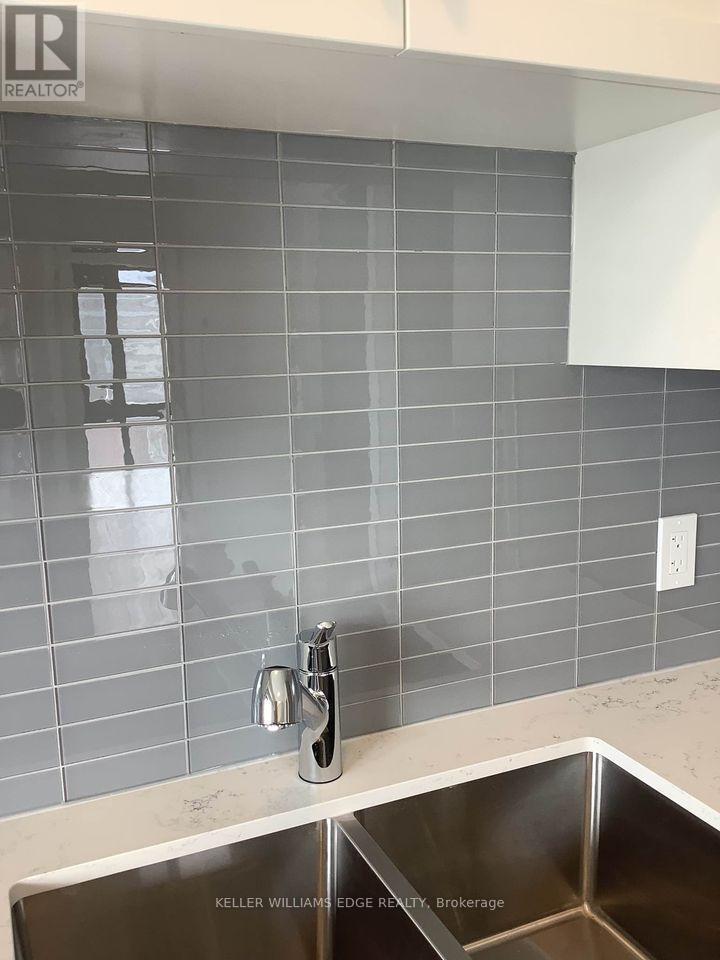 714 - 15 Queen Street S, Hamilton, ON - Indoor Photo Showing Kitchen With Double Sink