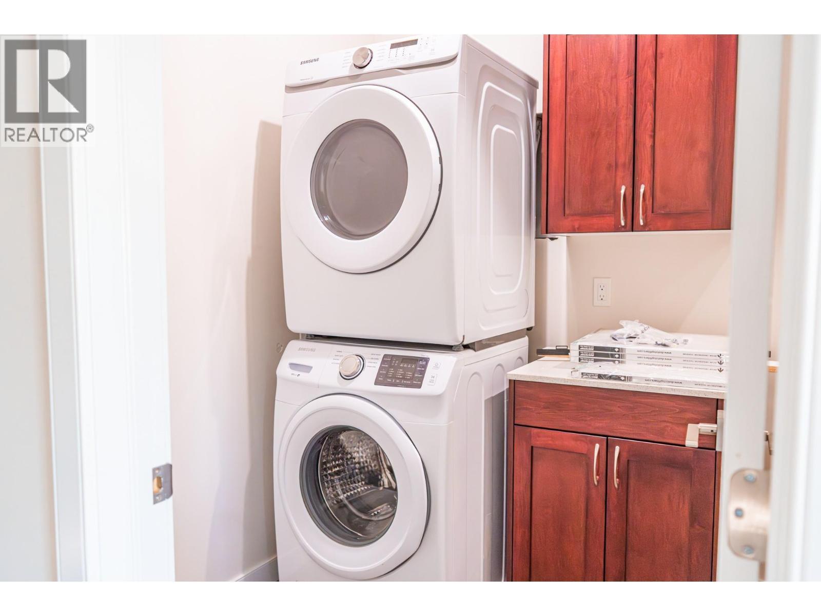 2032 86 Avenue Unit# 1201, Dawson Creek, BC - Indoor Photo Showing Laundry Room