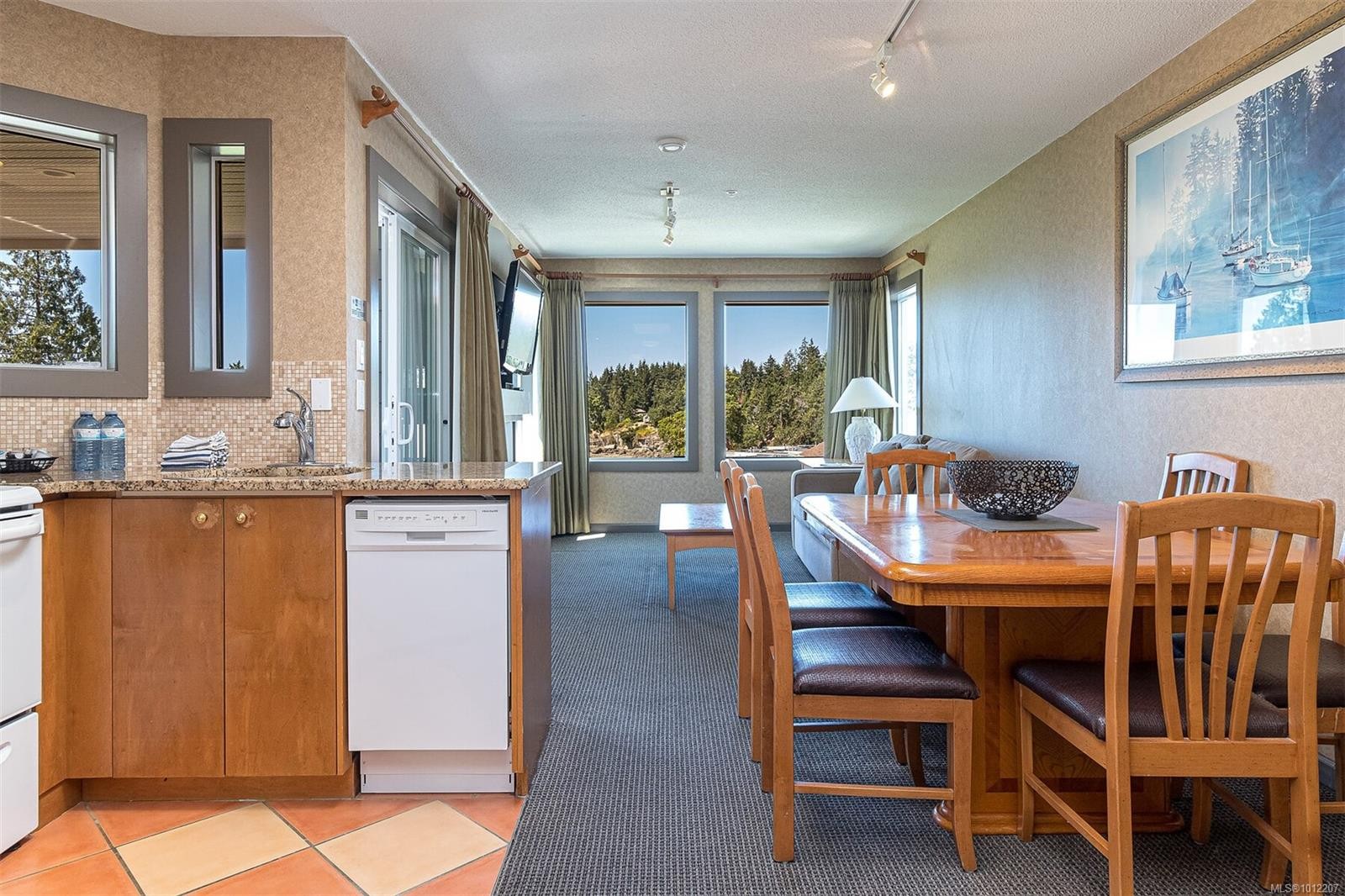 736-1600 Stroulger Rd, Nanoose Bay, BC - Indoor Photo Showing Dining Room