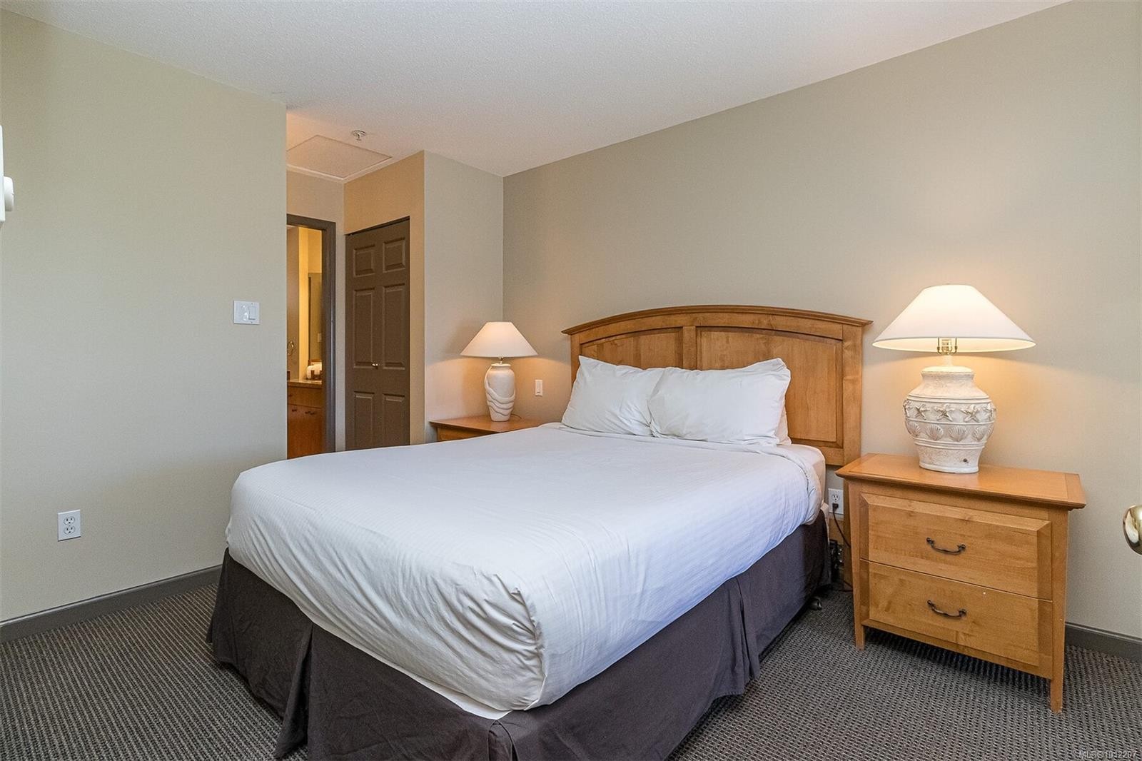 736-1600 Stroulger Rd, Nanoose Bay, BC - Indoor Photo Showing Bedroom