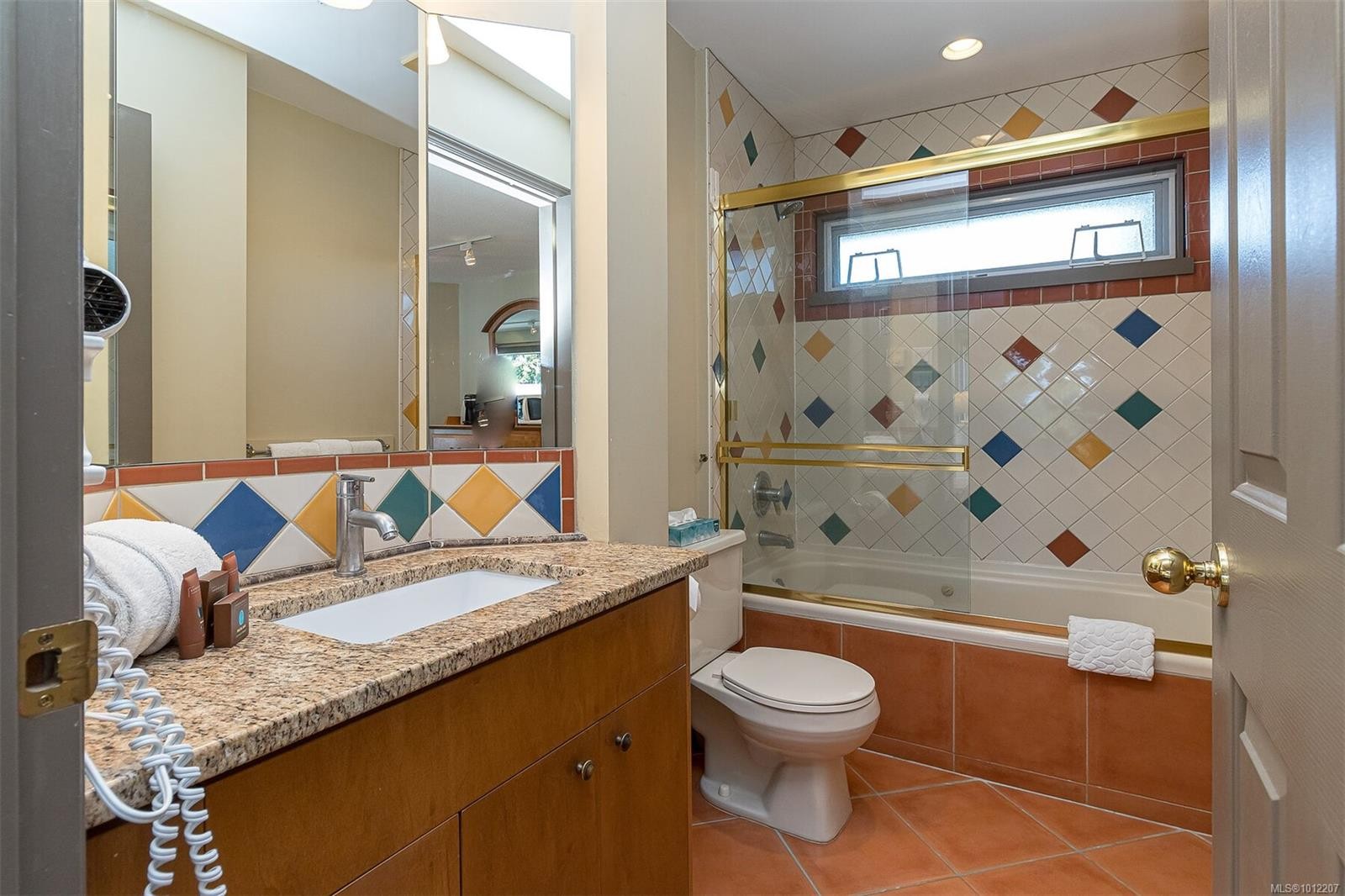 736-1600 Stroulger Rd, Nanoose Bay, BC - Indoor Photo Showing Bathroom